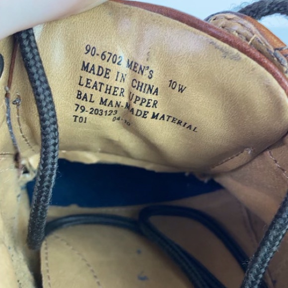 DOCKERS Men’s Leather Oil & Stain Resistant Shoes | 10 Wide - Picture 7 of 10